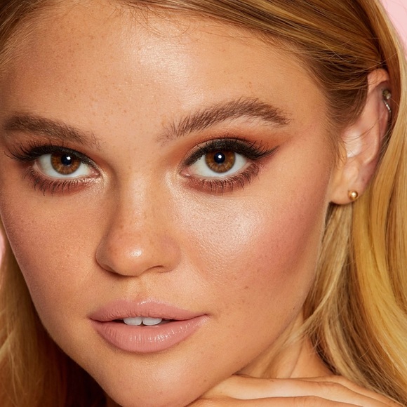 KYLIE COSMETICS LIP SHINE LACQUER - Picture 5 of 7